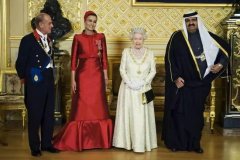 卡塔尔艺术女王每年砸近70亿买画 投资祖